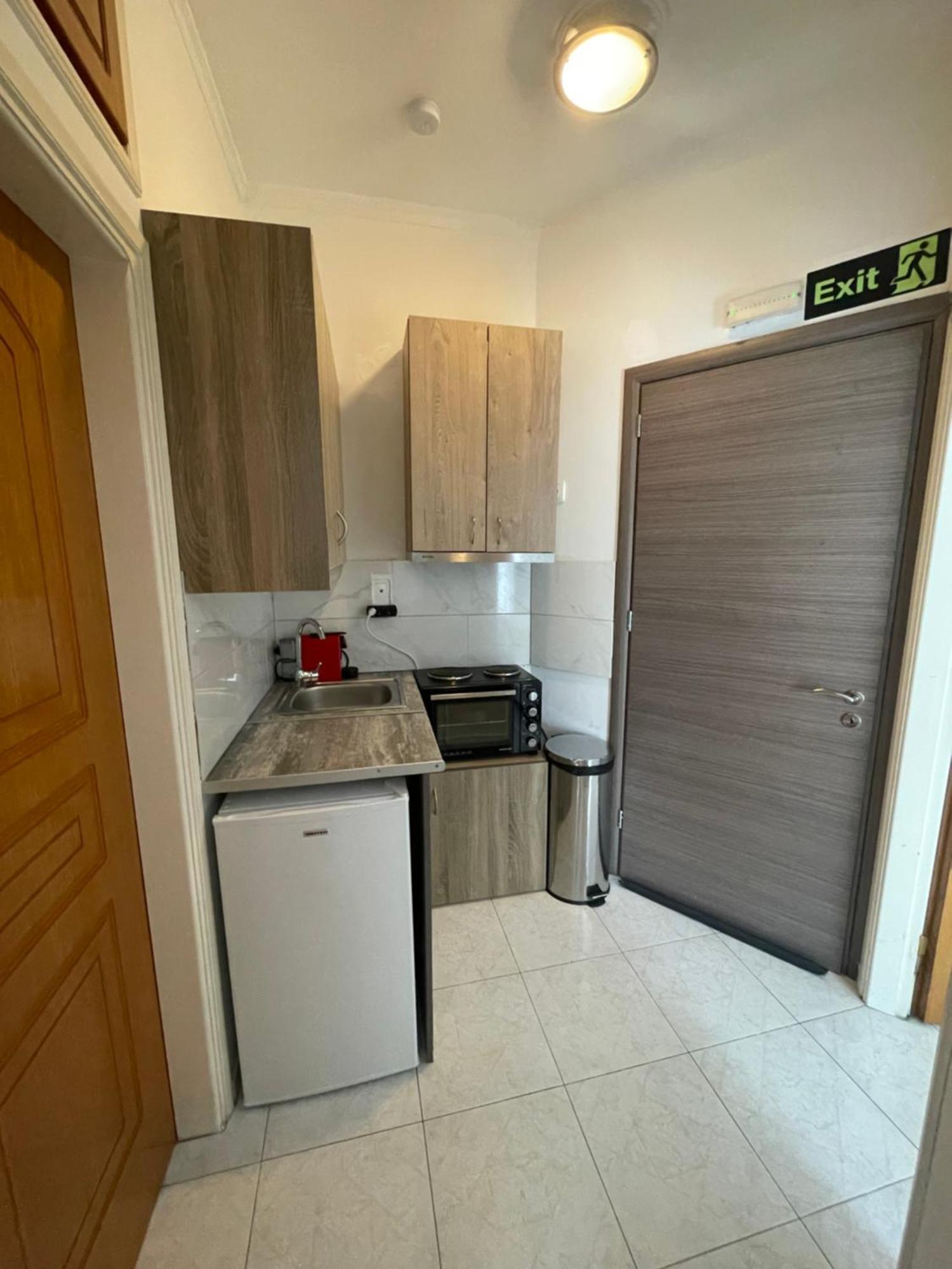 Greece Apartments Now 帕特雷 外观 照片